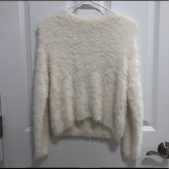 Fuzzy Sweater H&M - Picture 1 of 8